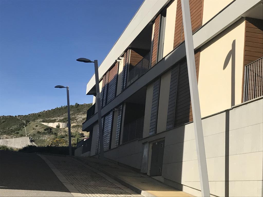 Golf Y Nieve Apartment Sabiñánigo Екстериор снимка