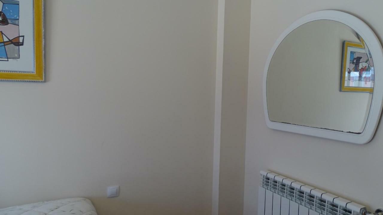 Golf Y Nieve Apartment Sabiñánigo Екстериор снимка